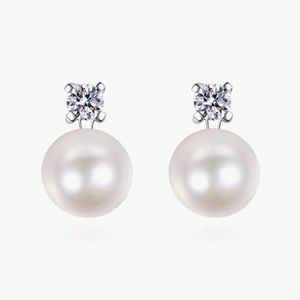 https://dar-go.com/products/moissanite-bow-detail-pearl-drop-earrings